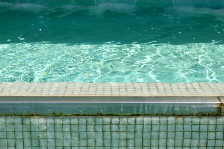 Chlorine Shock for Pools: Types, Dosage and When to Use