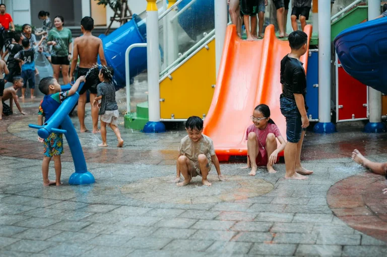 Fun Swimming Pools in Milton Keynes: Leisure Centres, Gulliver’s and Willen Lake